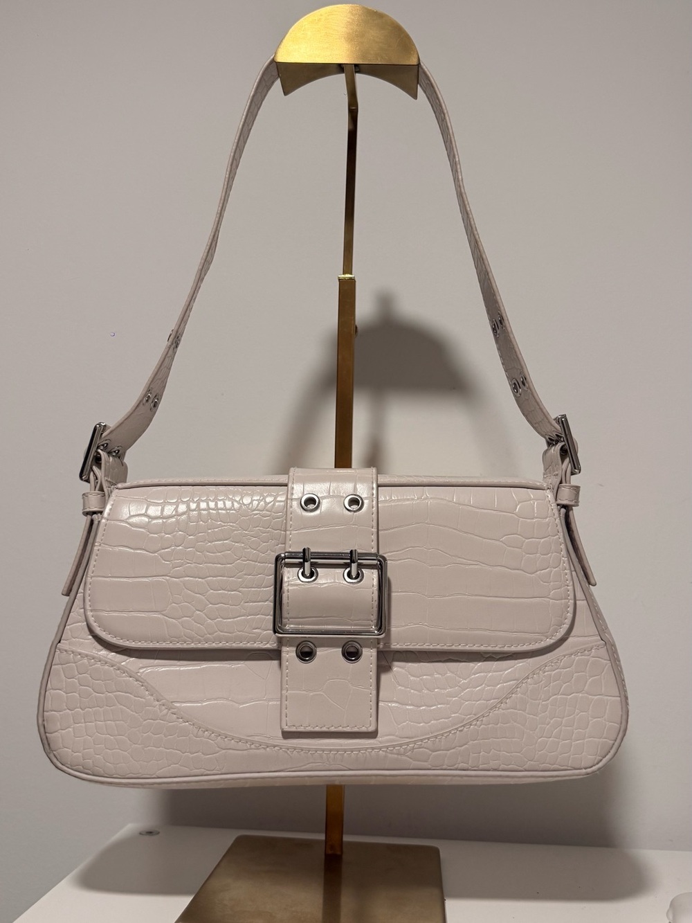 H&M Croc-Embossed Shoulder Bag in Ivory